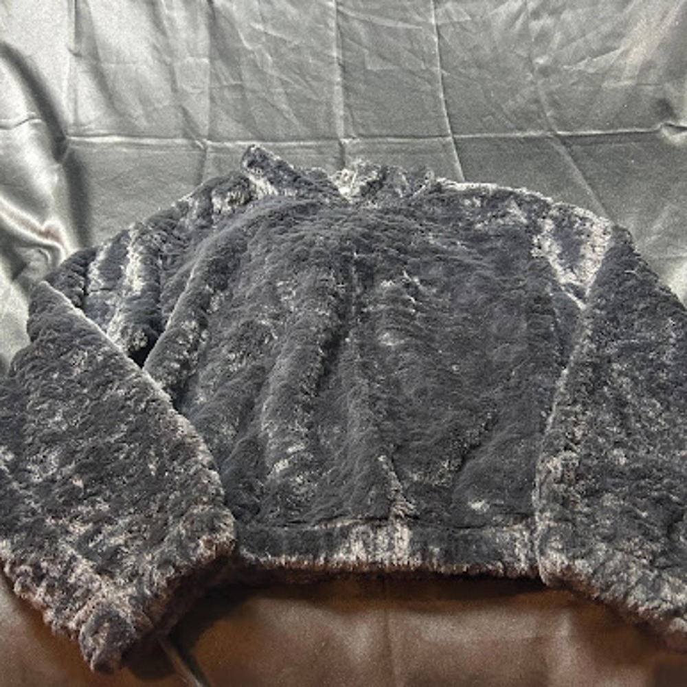 No Boundaries Women's Black Fluffy Hoodie Size XXS Cozy Sweatshirt